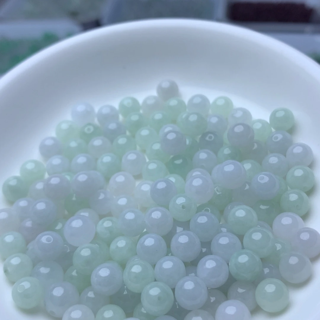散珠翡翠卡6.3的冰晴绿白珠50个