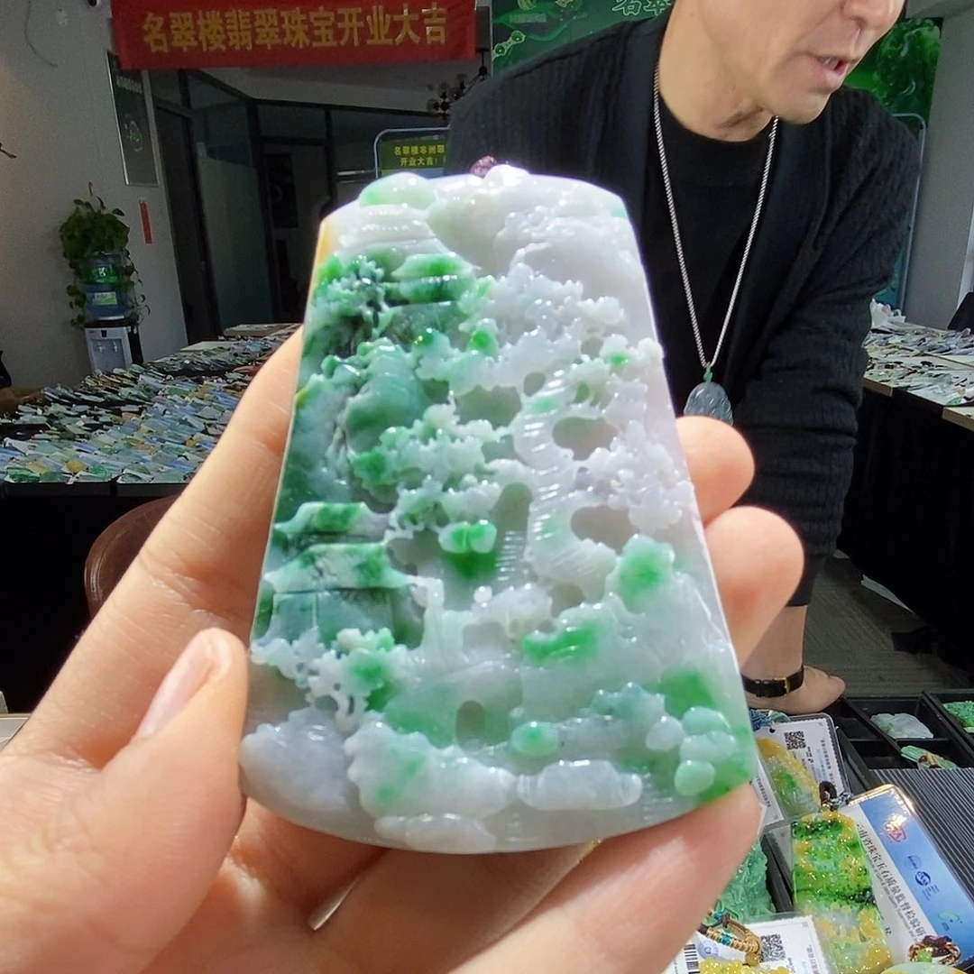 颈饰未镶嵌翡翠翡翠