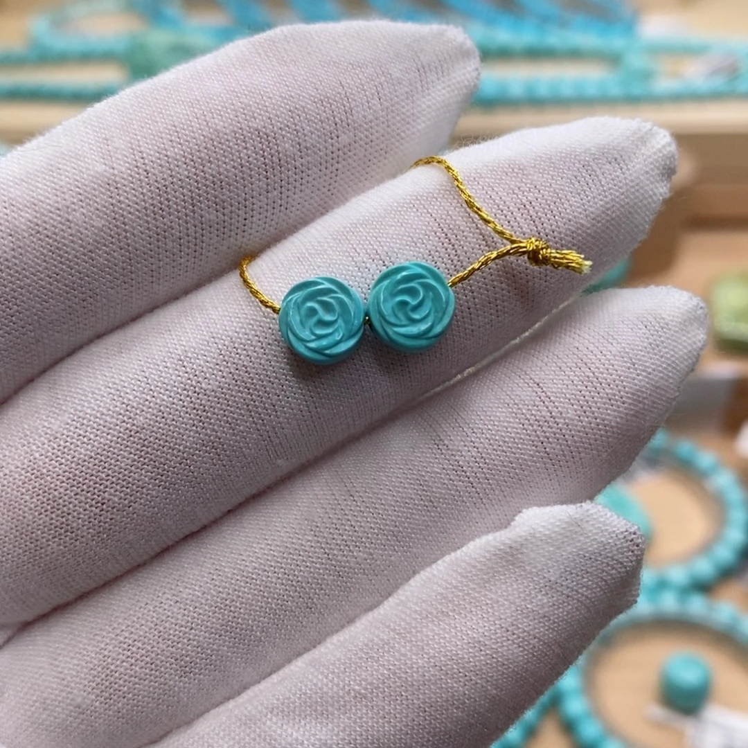 绿松石未镶嵌珠宝奇石