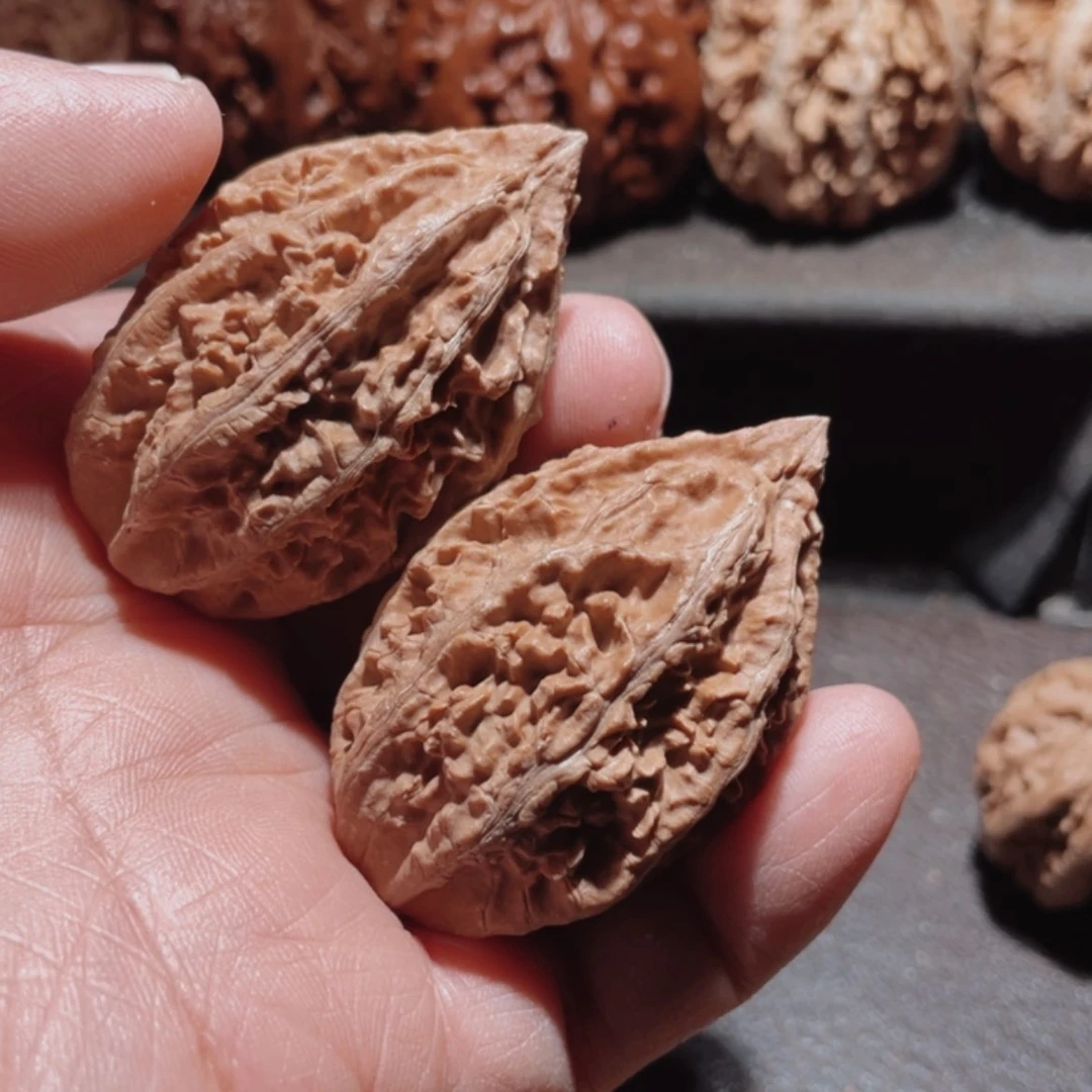 【闪购商品】文玩核桃把件某**.东北楸子79