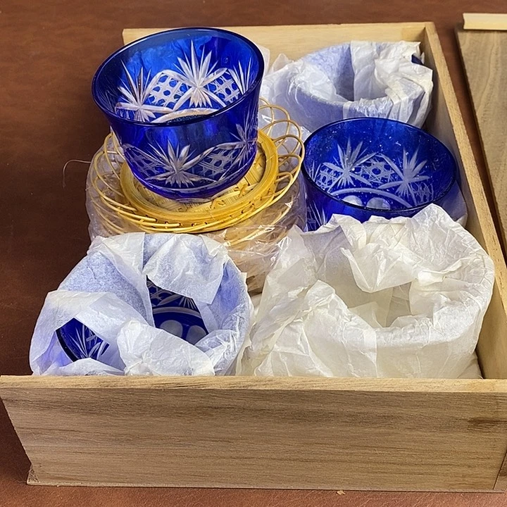 瓷器木器铜铁器花瓶盘子