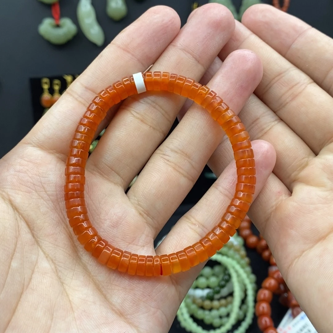 颈饰未镶嵌南红玛瑙