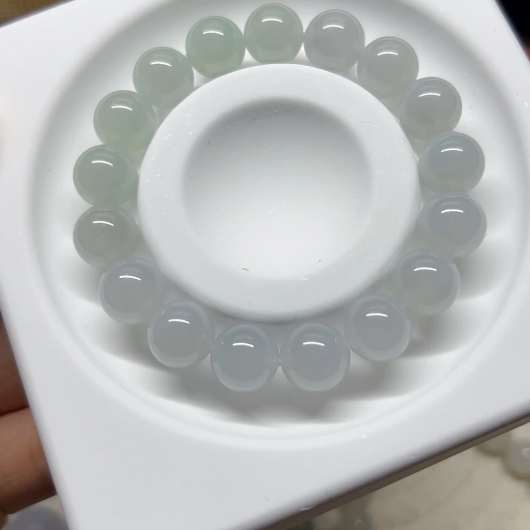 定制翡翠未镶嵌卡11翡翠手串