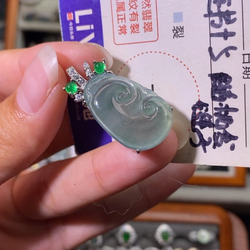 【闪购商品】翡翠未镶嵌颈饰天然