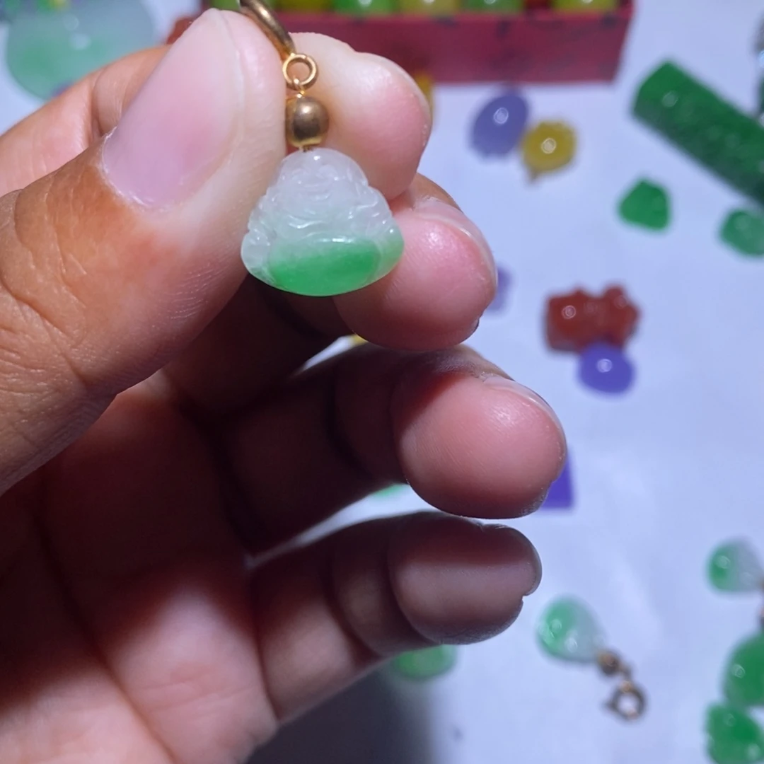颈饰未镶嵌翡翠小*妃261