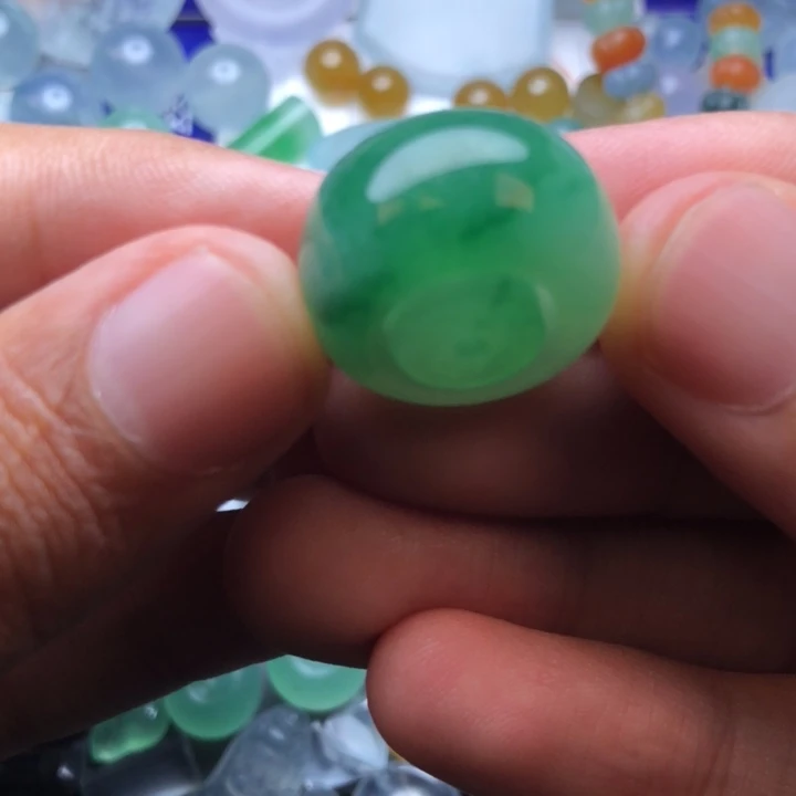 未镶嵌定制翡翠挂件