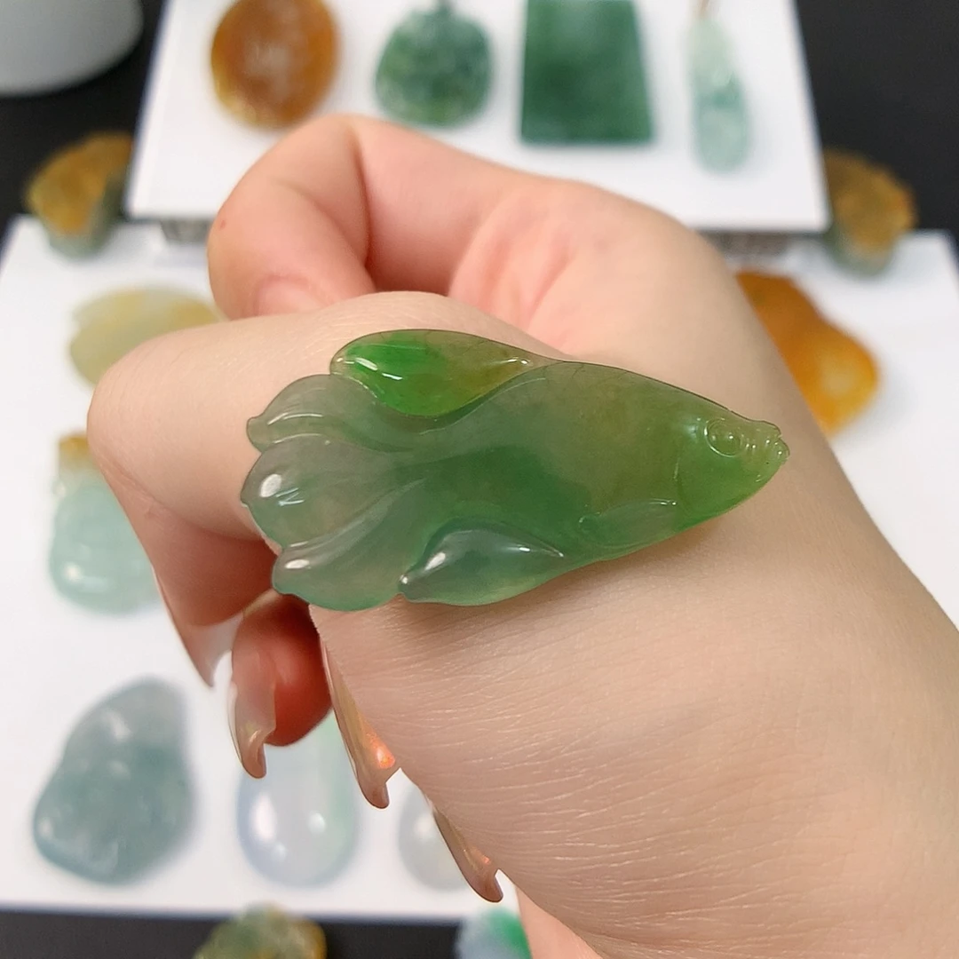 颈饰未镶嵌翡翠锦鲤