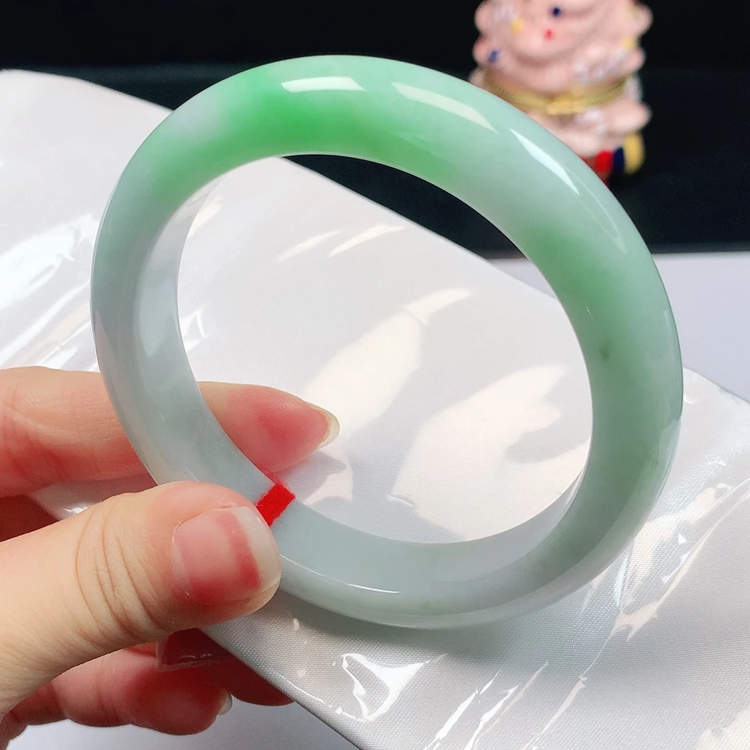 翡翠未镶嵌手镯1824