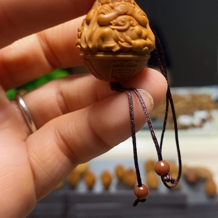 橄榄核吊坠橄榄球赛