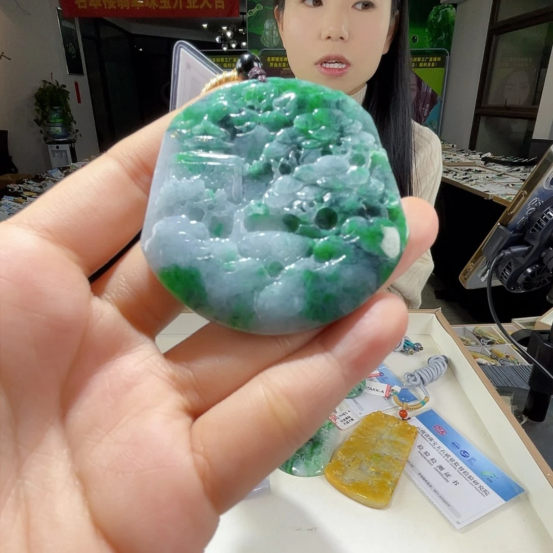 颈饰未镶嵌翡翠一