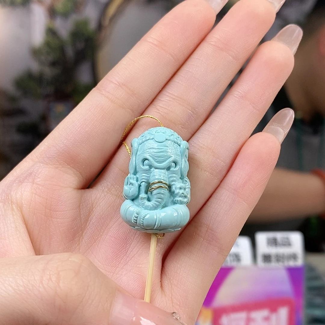绿松石未镶嵌珠宝奇石