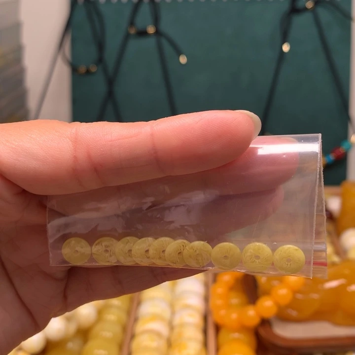 非金属仿琥珀饰品