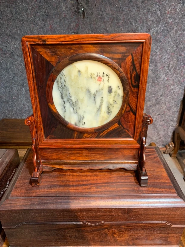 精品 油梨。插屏 27/10