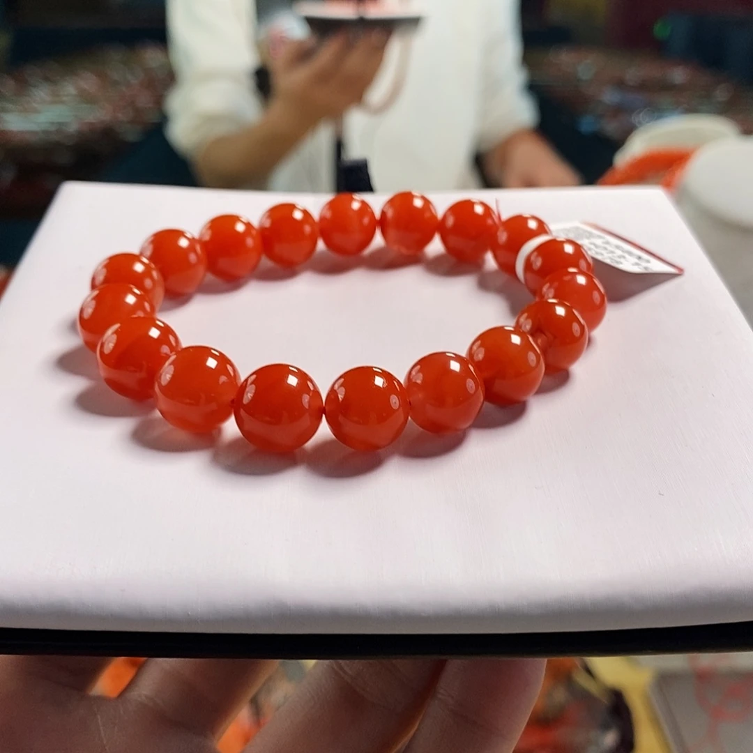 未镶嵌滴水洞  11mm  多样性发一南红玛瑙