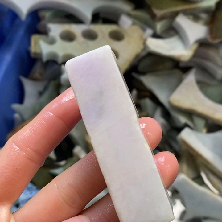 翡翠裸石翡翠边角料