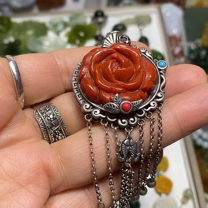 翡翠未镶嵌吊坠(赠链)