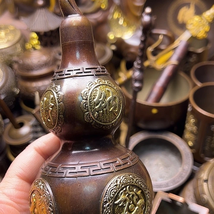 铜233566678888877888