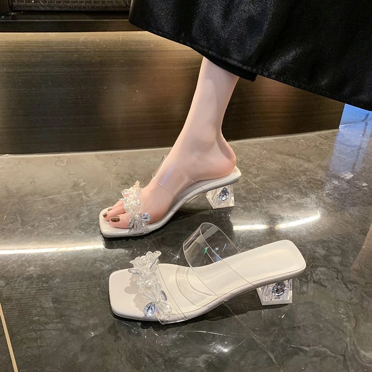 不累脚粗跟气质水晶凉拖鞋2025新款透明高跟鞋女夏外穿法式凉鞋