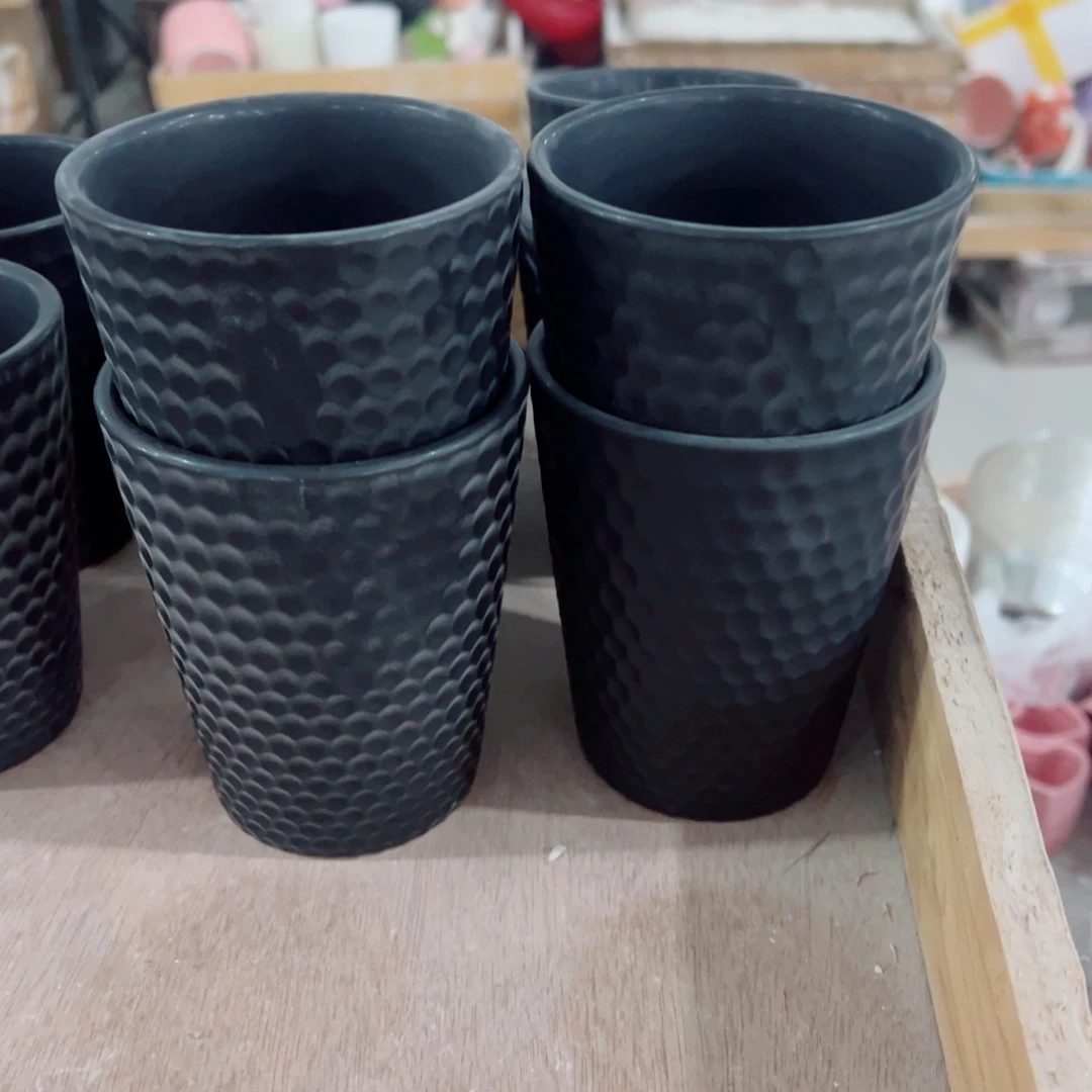 有孔，陶瓷花盆满10米包邮发货