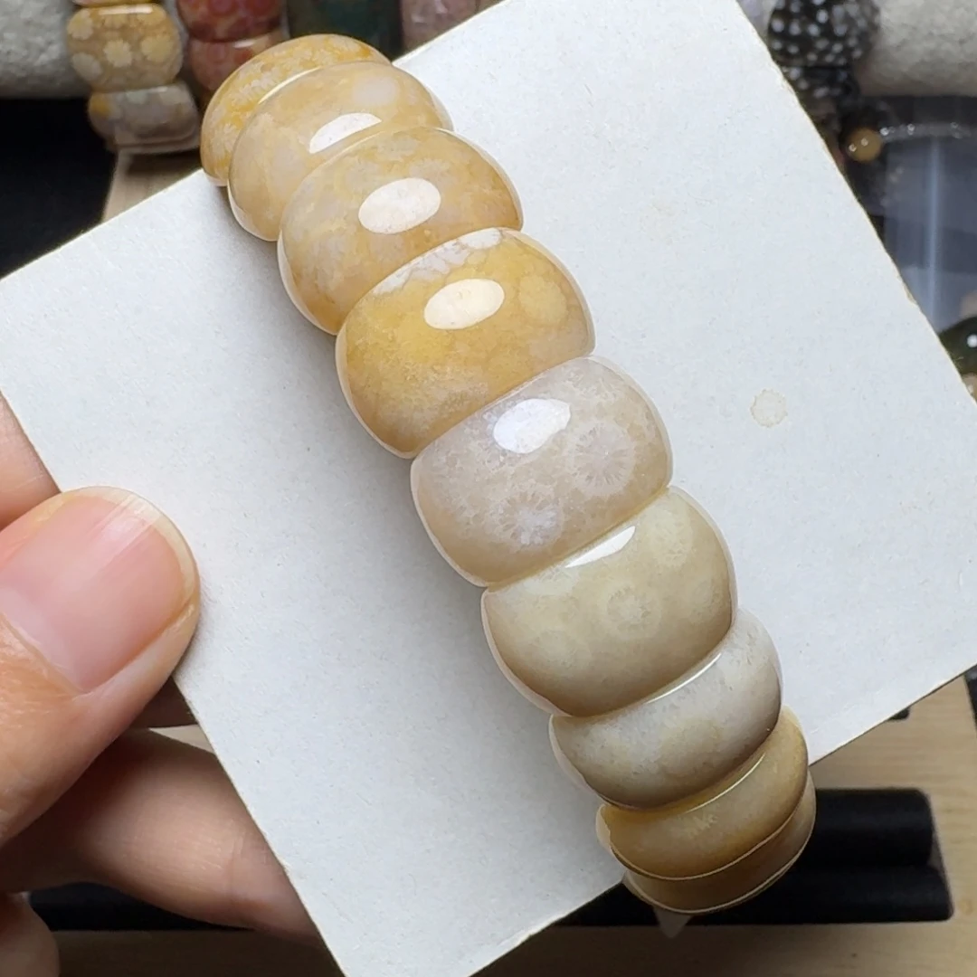 未镶嵌柔和 奶乎乎的全玉透果冻花硅化玉