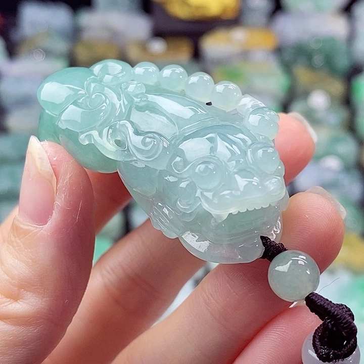 颈饰未镶嵌翡翠天然