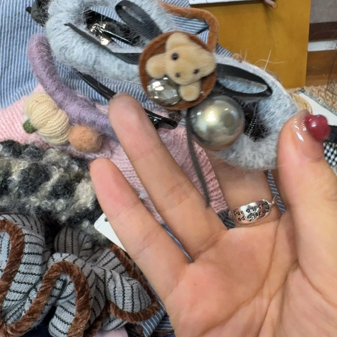 布艺铁合金小熊扭扭夹