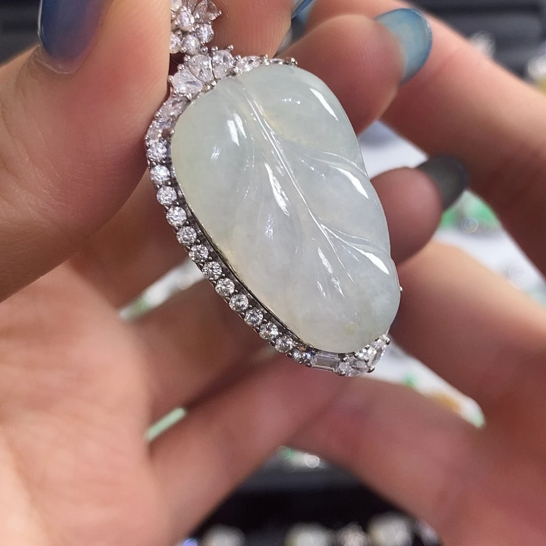 翡翠银S925镶嵌颈饰天然翡翠