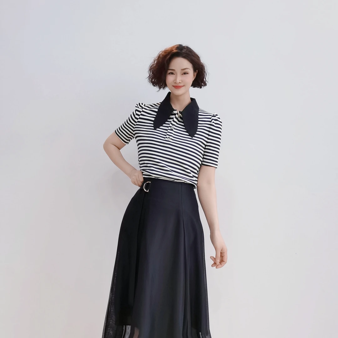 T601 时尚休闲条纹拼接洋气显瘦百搭套裙