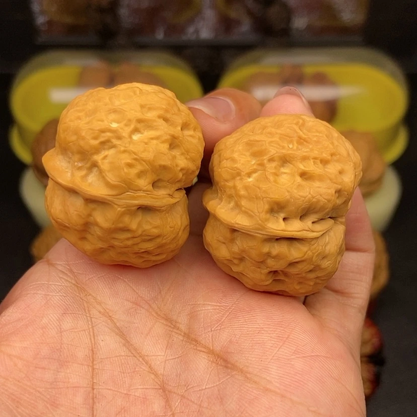 【闪购商品】文玩核桃把件37尺金蟾舍利