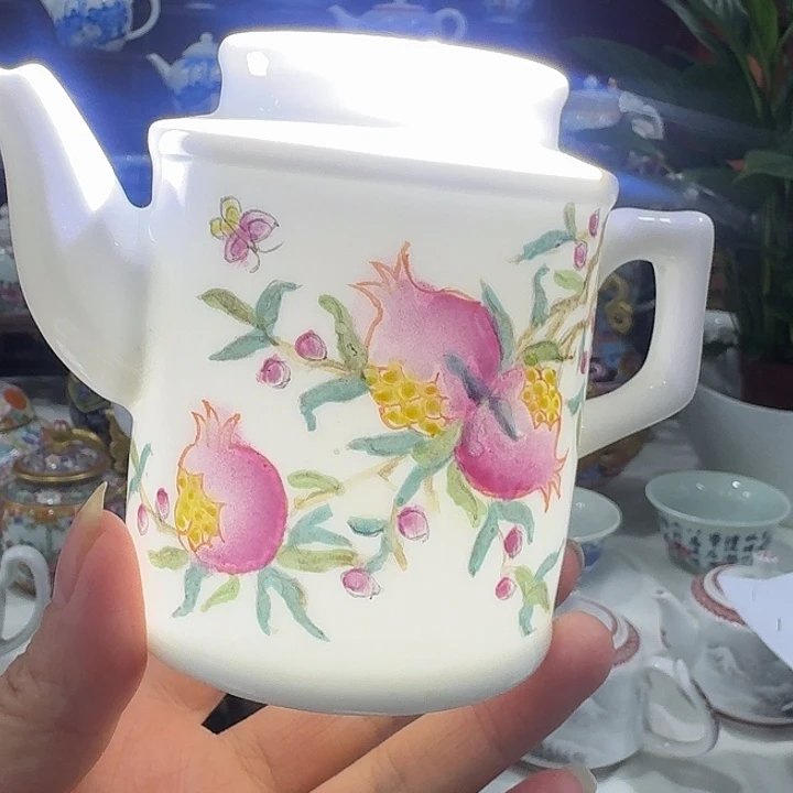 景德镇陶瓷手绘壶