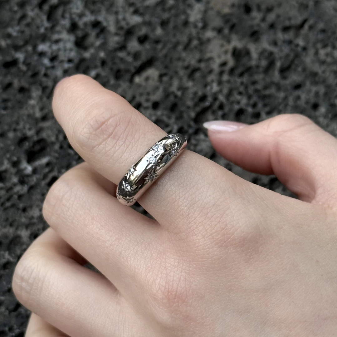 95新 梵克雅宝 18K白金宽版星芒戒指-76251620