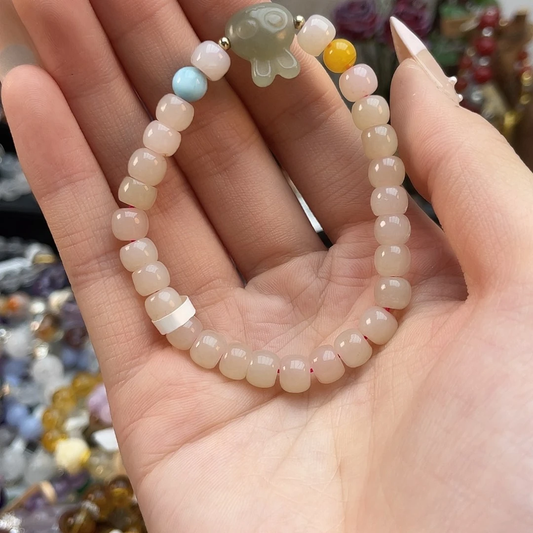 和田玉手链合金多样性发其一