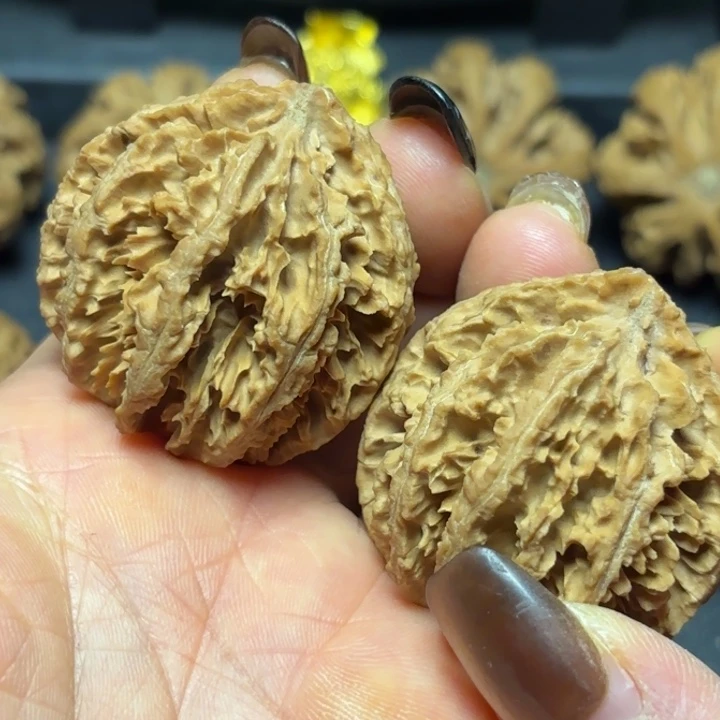 人***客吊坠文玩核桃秦岭灯笼6