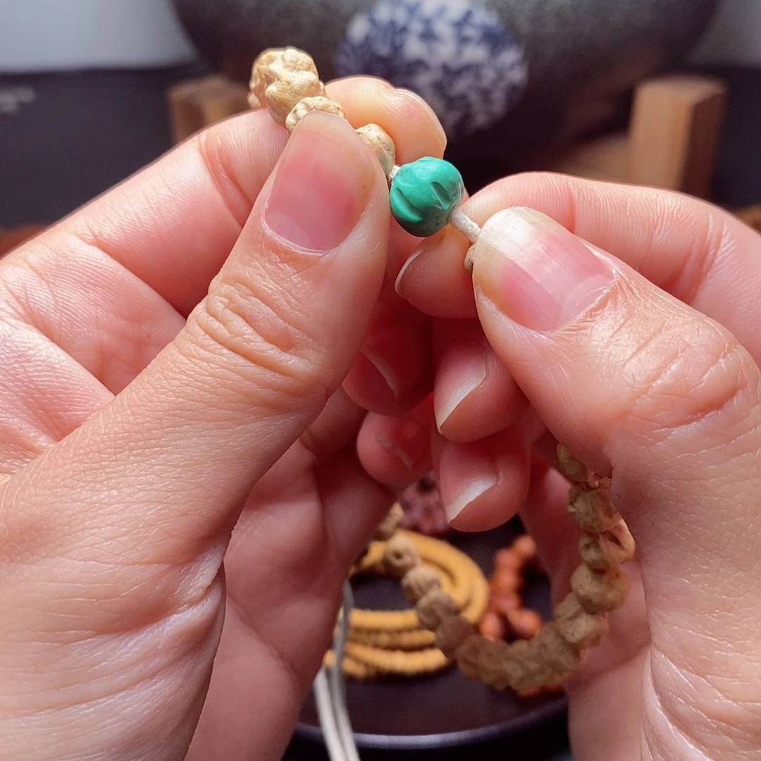 柏香籽/百香籽吊坠66莲花