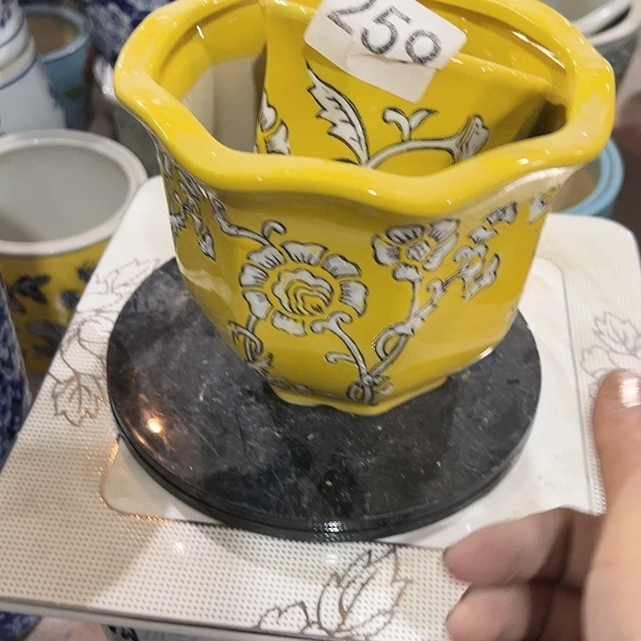 瓷片瑕。。。。。。。。。。。。。。。。