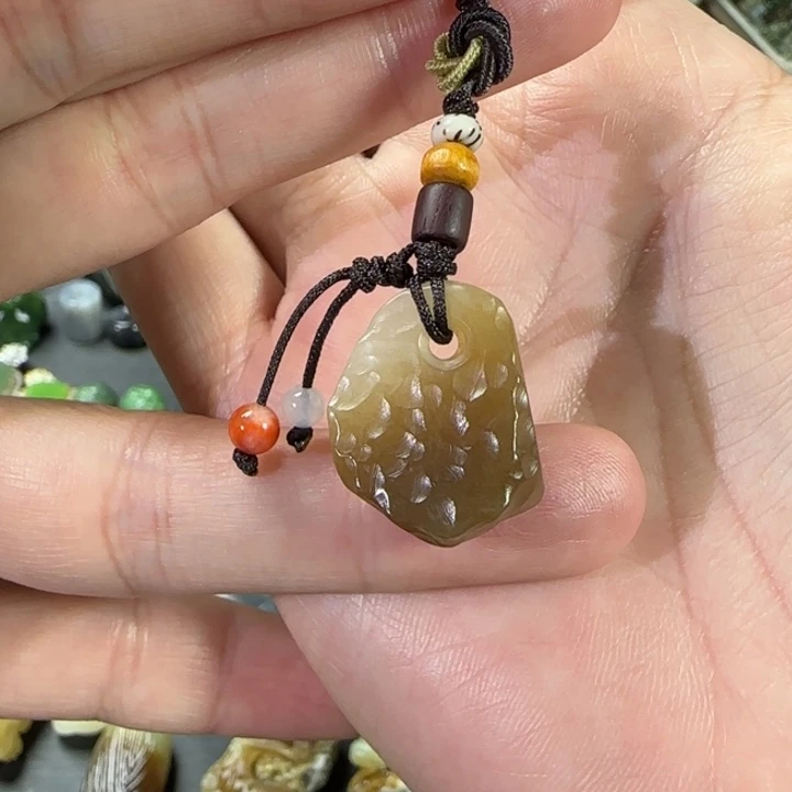 和田玉未镶嵌颈饰福利