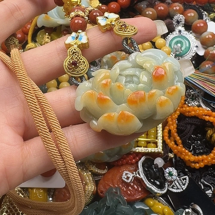 长***离翡翠未镶嵌颈饰翡翠