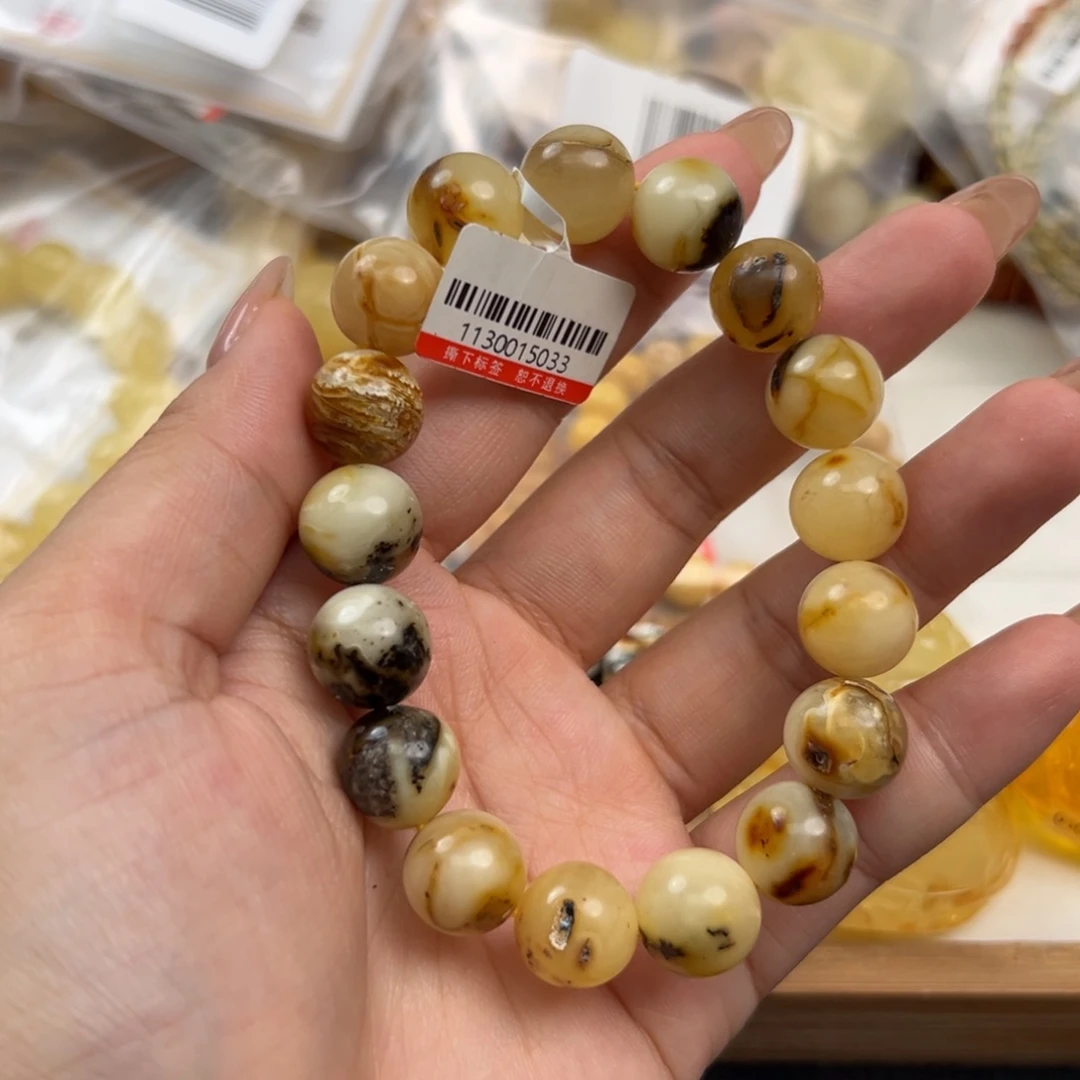 未镶嵌琥珀珠宝奇石