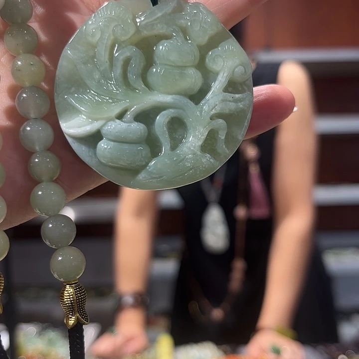 岫玉未镶嵌毛衣链