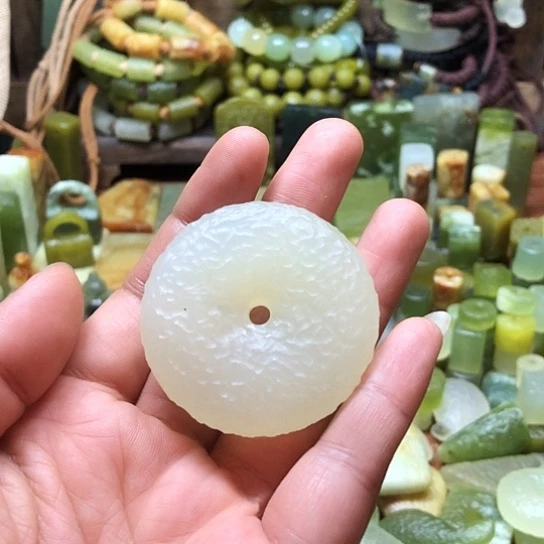 未镶嵌岫玉吊坠岫