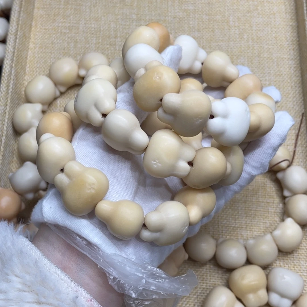 菩提根/象牙果吊坠牙果瑕疵兔头一锅559