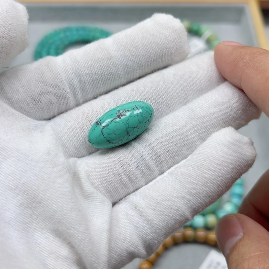 绿松石未镶嵌挂件