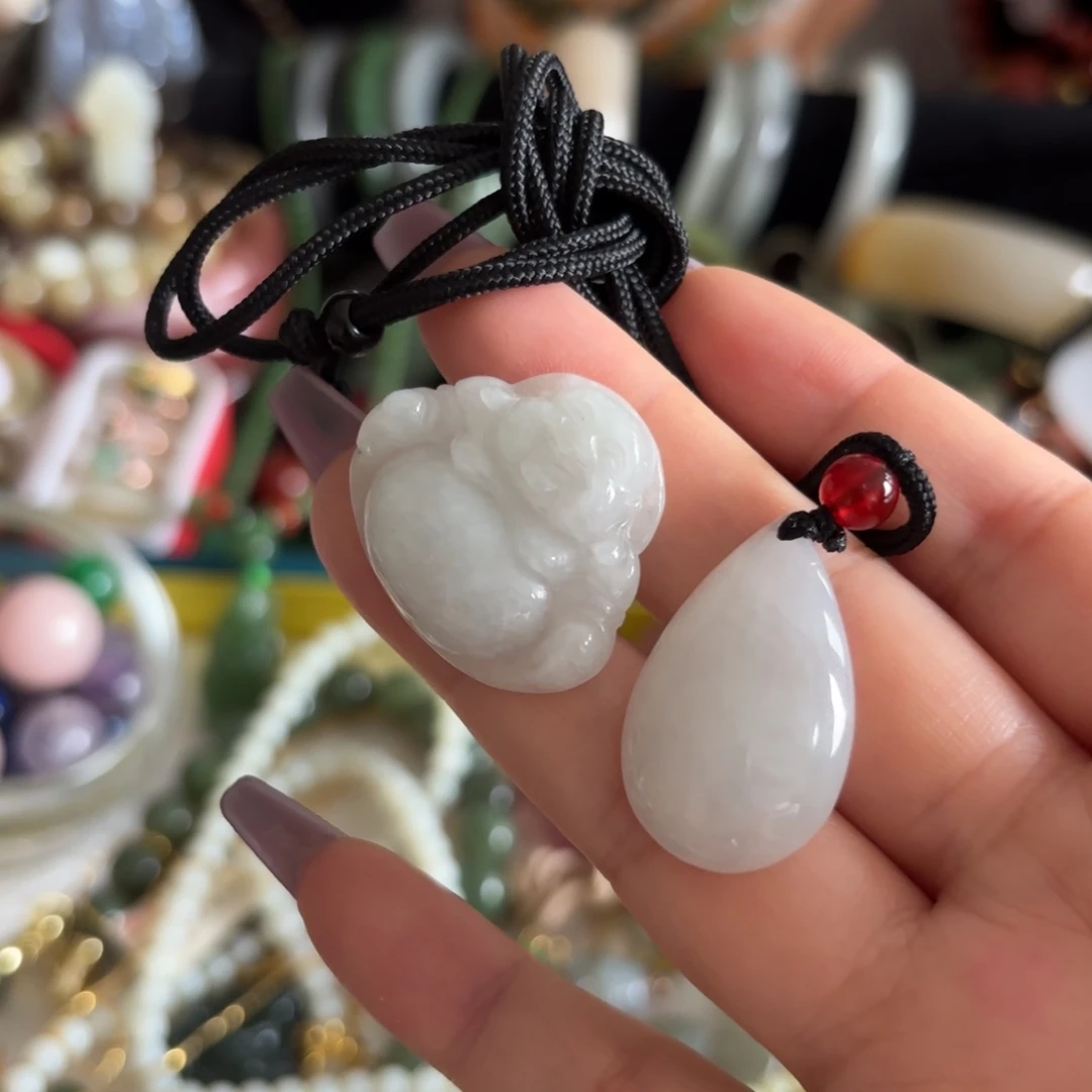 翡翠未镶嵌颈饰打包