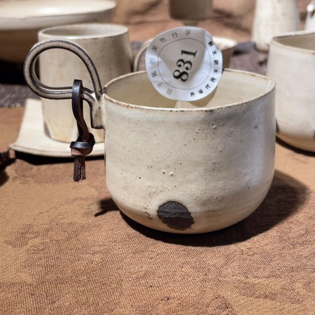 野***_景德镇手工陶瓷杯