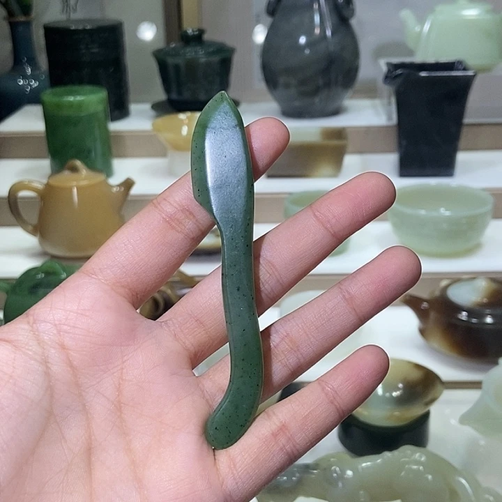和田玉未镶嵌挂件碧玉茶刀