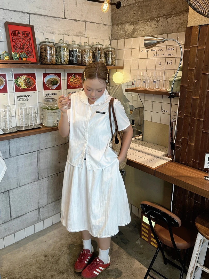 2025新款夏季miu系学院花边翻领黑标正肩白色短袖衬衫套装女