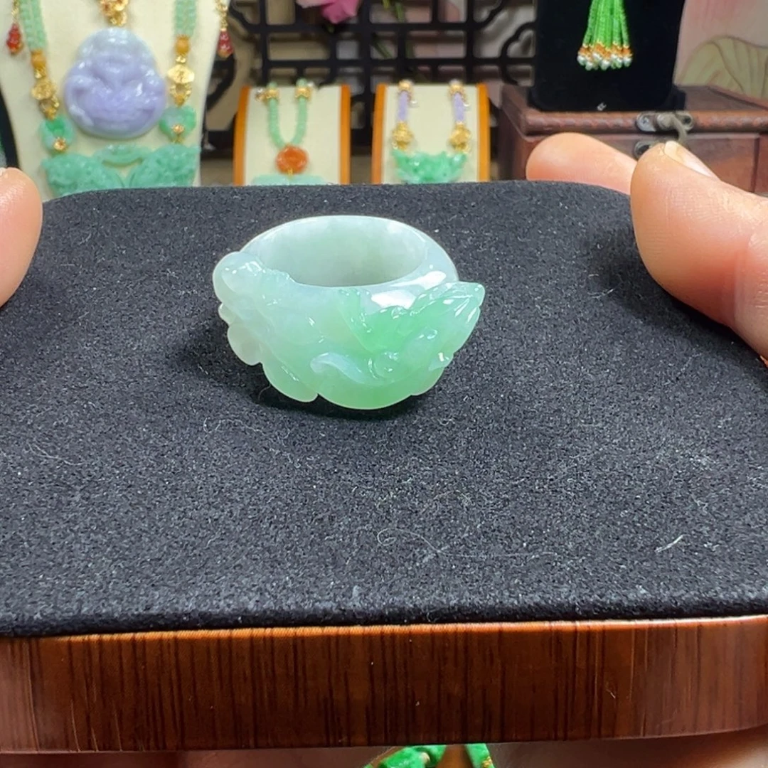 翡翠未镶嵌毛衣链貔貅戒指19号