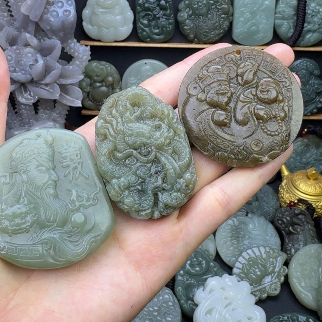 和田玉未镶嵌颈饰