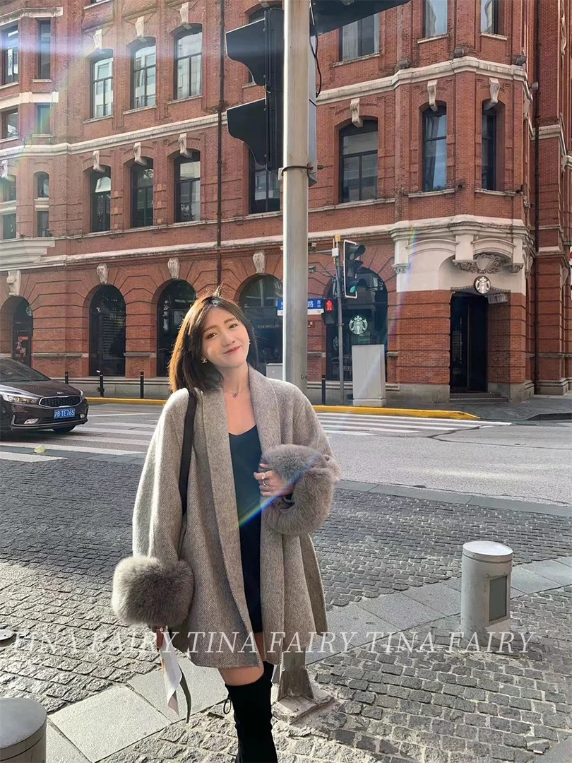 tina/一个亿短款羊毛大衣！