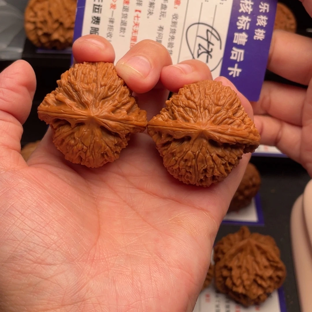 文玩核桃把件南疆，41